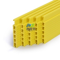 Extrusions de rail de guidage en nylon résistant à l'usure et pièces de rail coulissant - Traitement personnalisé pour équipements mécaniques