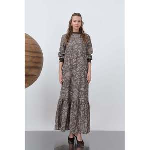 Robe en tricot à motifs pour femmes, col rond, coupe ample, style décontracté pour tous les jours - Product Image 4