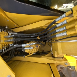 Transport Gratuit pour Projets d'Infrastructure : Excavatrice Hydraulique sur Chenilles d'Occasion Komatsu PC160 de 16 Tonnes avec Rétrocaveuse - Product Image 5