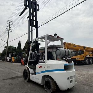 מלגזה <span class=keywords><strong>TCM</strong></span> משומשת דגם FD30, 3 טון, דיזל, תורן דו-שלבי, הפעלה בישיבה, יעילות גבוהה, שעות עבודה נמוכות, למכירה, משלוח מהיר - Product Image 2