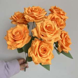 Bouquet artificiel Rose à <span class=keywords><strong>neuf</strong></span> têtes de haute qualité usines de Tianjin diamant embelli pour la décoration de toile de fond de noël réaliste - Product Image 1