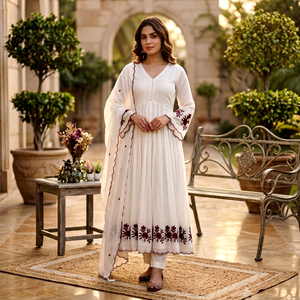 Conjunto Indio-Pakistaní Blanco Bordado, Vestido Anarkali con Cuello en V, Traje Sharara, Vestido Largo para Mujer, de Secado Rápido, para Fiestas y Eventos Formales - Product Image 1