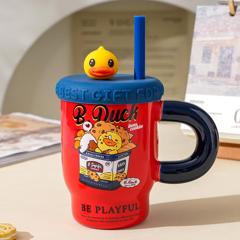 หมวกสีฟ้าและถ้วยสีแดง