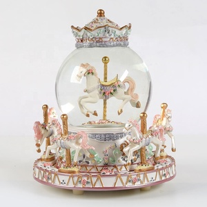 Nuovo stile creativo Merry Go rotondo di alta qualità all'ingrosso classico <span class=keywords><strong>carillon</strong></span> palla di cristallo giocattolo personalizzato carousel horse <span class=keywords><strong>carillon</strong></span> - Product Image 2