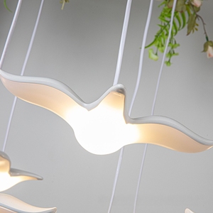 Lámpara Colgante Decorativa con 10 Cabezas de Gaviota, Luz Decorativa de Pájaro Volador Brillante para Decoración de Bodas y Escenarios - Product Image 3