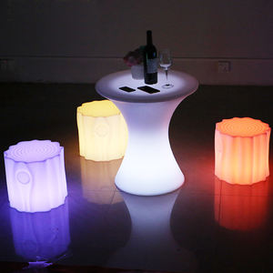 Otomana LED de moda RGB colorida de plástico blanco para decoración al aire libre - Product Image 4