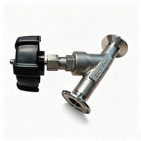 Vanne d'angle manuelle sanitaire en acier inoxydable 316L, à raccord Tri-Clamp, pour le contrôle hygiénique du débit dans l'industrie alimentaire, des boissons et pharmaceutique