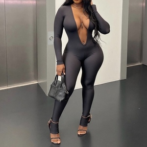 จั๊มสูทแฟชั่นผู้หญิงแบบใหม่ เซ็กซี่ โชว์หลัง คอลึก แขนยาว สีพื้น ทรงเข้ารูป - Product Image 4