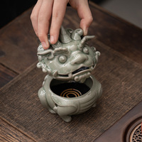 Brûleur d'encens en céramique Céladon Licorne, artisanat du four Yue, fait main, articles religieux, encens à refoulement