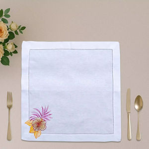 ผ้าเช็ดปากลินินลายดอกชบาเขตร้อน - ผ้าเช็ดปากโต๊ะอาหารลินินธรรมชาติ 100% คุณภาพพรีเมียม สำหรับงานเลี้ยงอาหารค่ำ งานแต่งงาน โรงแรม ร้านอาหาร และตกแต่งบ้าน - Product Image 1