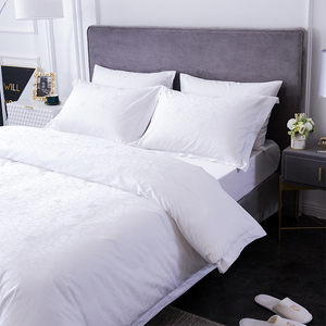 Ensemble de literie en coton pur pour hôtel cinq étoiles quatre pièces blanc King Size - Product Image 2