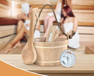 Kit di 6 Accessori per Sauna Fatti a Mano con Secchio in Legno, Termo-Igrometro, Clessidra, Spazzola, Rocce Vulcaniche - Product Image 2