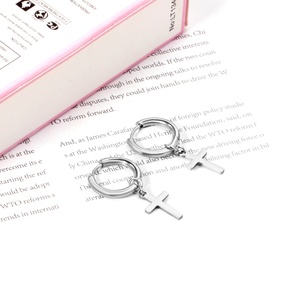 Pendientes de Aro Cruzados de Acero Inoxidable de Alta Calidad en 4 Colores, Joyería Hiphop para Mujeres/Hombres - Product Image 6