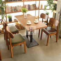 Vente en gros de meubles de restauration de couleur de taille personnalisée Tables en bois et ensemble de chaises de salle à manger en bois massif pur