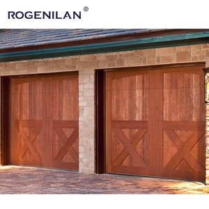 Portes <span class=keywords><strong>de</strong></span> <span class=keywords><strong>garage</strong></span> coulissantes en aluminium à l'aspect bois <span class=keywords><strong>de</strong></span> noyer noir, écoénergétiques, 9x8, avec fenêtres doubles en verre sur le dessus - Product Image 2