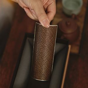 Alfombra de ratán antigua con cuchara para té envuelta en plata, caja de té hecha a mano con alfombra de ratán antigua, borla de té de plata pura, ceremonia del té - Product Image 4