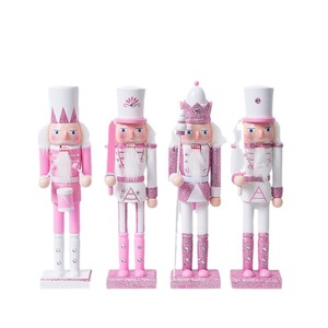 YUELIAN Figurine de soldat casse-noisette en bois rose pailleté faite à la main de 30 cm, ornement pour Noël, Nouvel An, cadeaux, décoration - Product Image 6