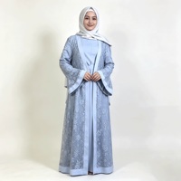 Ensemble Abaya en dentelle bleu clair pour femme, avec superposition florale, tenue modeste, vêtements musulmans islamiques, longueur au sol, couvrance intégrale