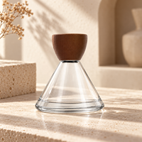 Vente en gros de flacons de parfum coniques en verre transparent de 60 ml avec bouchon en bois, base large, emballage de parfum vide