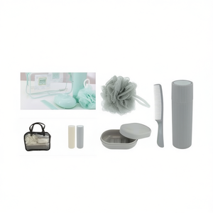 Set de Artículos de Aseo de 4 Piezas, Kit de Viaje con Jabonera, Peine, Esponja y Portacepillos de Dientes, Gris - Product Image 1