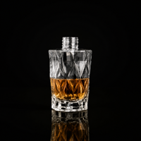 Botol Kaca Reed Diffuser Kosong Grosir 100-200ml Dengan Tutup Kayu Logam untuk Pengharum Aroma Rumah Hotel DIY Isi Ulang