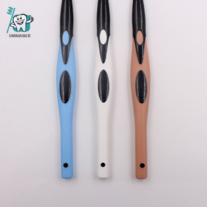 Brosse à dents manuelle avec poignée antidérapante, petite tête, poils souples, conception ergonomique pour adultes, MC7282 - Product Image 4
