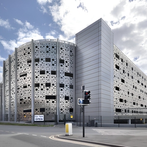 Panneau décoratif en aluminium découpé au laser pour façade extérieure moderne, parfait pour le revêtement des maisons, des écoles et des hôpitaux - Product Image 1