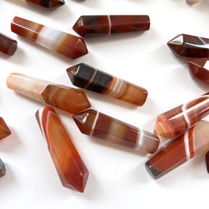 Nova chegada cristal natural mini torre listrado vermelho branco carneiro agate mini prisão hexagonal - Product Image 1