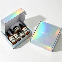 Boîte d'expédition cosmétique de luxe portable et écologique avec insert, finition mate holographique irisée et logo personnalisé pour produits de beauté