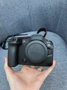 กล้องมิเรอร์เลส Canon EOS R6 Mark III ฟูลเฟรม เมาท์ RF ความละเอียด 32.5MP ถ่ายภาพต่อเนื่อง 40fps วิดีโอ 7K Open Gate 4K120p พร้อมระบบกันสั่น IBIS รุ่นเฉพาะตัวกล้อง (ไม่รวมเลนส์) - Product Image 1