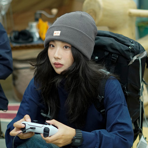 Bonnet en tricot d'hiver avec petite étiquette, unisexe, chaud, décontracté, à revers, 100 % coton, avec nœud, pour les activités de plein air en automne et en hiver - Product Image 2