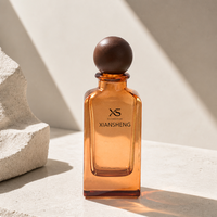 Flacon de parfum rectangulaire de luxe en verre ambré, 30 ml, 50 ml, 100 ml, avec vaporisateur fin et bouchon à bille en bois, faible MOQ, vente en gros