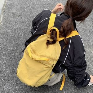 Sac à dos coréen léger en nylon, avec ruban jaune, bandoulière, pour femme, grande capacité, sac d'école tendance pour étudiante - Product Image 1