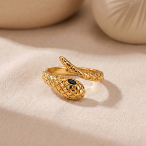 Bague Serpent Vintage en Acier Inoxydable Plaqué Or 18K pour Femme, Étanche et Inaltérable, Bijou Tendance - Product Image 5