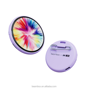 Badge numérique dynamique intelligent Beambox AI Ebadge 2025 avec écran IPS, lecture de <span class=keywords><strong>GIF</strong></span> et de vidéos, parfait pour les événements ACG et d'anime - Product Image 1