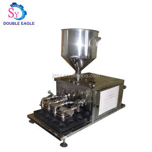 Máquina de llenado de pastel de taza de tiramisú de escritorio semiautomática de cabezales múltiples a precio de fábrica - Product Image 1