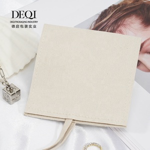 DEQI Custom logo square Microfiber Velvet Pouch Bag <b>Envelope</b> Style for Premium Jewelry Storage Jewelry <b>Gift</b> Packaging Pouches - Product Image 3