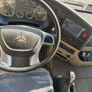 Б/у автобетоносмеситель SINOTRUK HOWO TX LNG 6x4, объем барабана 12 м³, грузоподъемность 20000 кг, для тяжелых строительных работ - Product Image 6