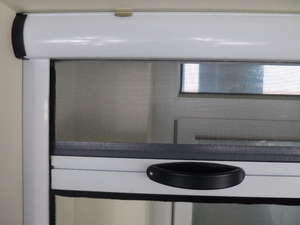 Оптовая продажа на заказ выдвижной роликовый москитная сетка окна с крышкой вверх/вниз пуш-ап стекловолокной сеткой от насекомых москитная сетка - Product Image 3