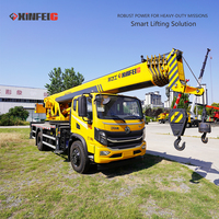 Grue mobile sur camion de 12 tonnes, flèche télescopique hydraulique robuste, hauteur de levage 41 m, boîte de vitesses, moment de charge élevé, construction