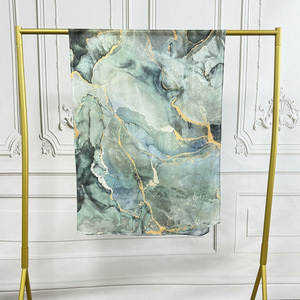 2025 Nieuwe Modale Print Satijnen Sjaal voor Vrouwen Moslim Etnische Hijab Sjaal Accessoire voor Herfst - Product Image 6