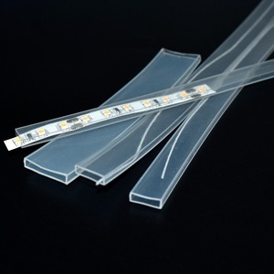 Tube en silicone transparent pour bande lumineuse LED, étanche et flexible - Product Image 2