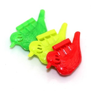 Muy gracioso, precio barato de plástico niños Mini pájaro silbato para venta - Product Image 1