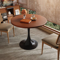 Table d'angle durable de style nordique inspirée du design de la tulipe avec cadre en métal pour salon, balcon, café, salle à manger