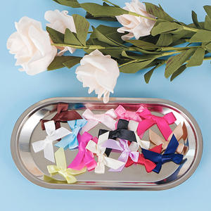 <span class=keywords><strong>Gordon</strong></span> Ribbons Factory hecho a mano pequeño lazo de cinta de terciopelo de una sola cara lazo de cinta de terciopelo con cable personalizado para <span class=keywords><strong>botella</strong></span> de Perfume - Product Image 6