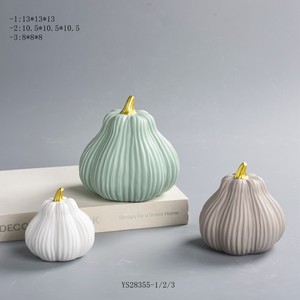 <span class=keywords><strong>Zucca</strong></span> in ceramica all'ingrosso <span class=keywords><strong>di</strong></span> colore bianco <span class=keywords><strong>zucca</strong></span> <span class=keywords><strong>di</strong></span> <span class=keywords><strong>Halloween</strong></span> artigianato porcellana <span class=keywords><strong>zucca</strong></span> - Product Image 3