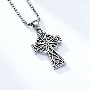 Kalung Liontin Salib Celtic Gothic Kristen Berlapis Emas 18K dengan Rantai Baja Tahan Karat untuk Hadiah Pecinta Punk <span class=keywords><strong>Rock</strong></span> - Product Image 4