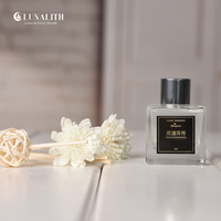 Diffuseur de parfum d'ambiance en verre carré à bâtonnets, huiles essentielles naturelles, mini 50ml, désodorisant pour la maison et décoration de mariage