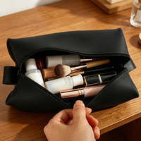 Trousse de Toilette Portable en Silicone Étanche, Étui à Fermeture Éclair Tendance pour Cosmétiques de Salle de Bain, Sac de Rangement Idéal pour les Voyages