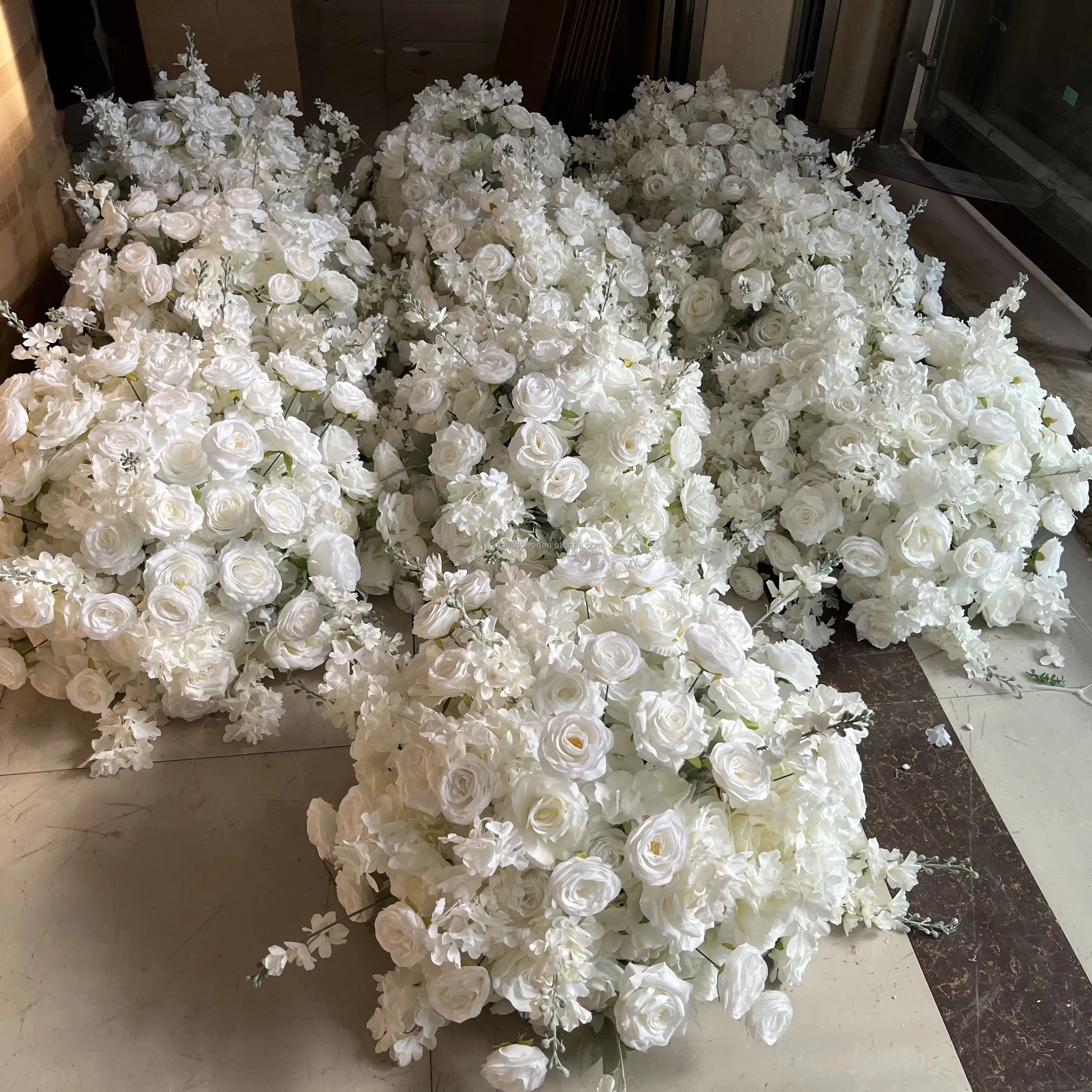 Bola de besos de flores de seda blanca para centro de mesa de boda decorativo